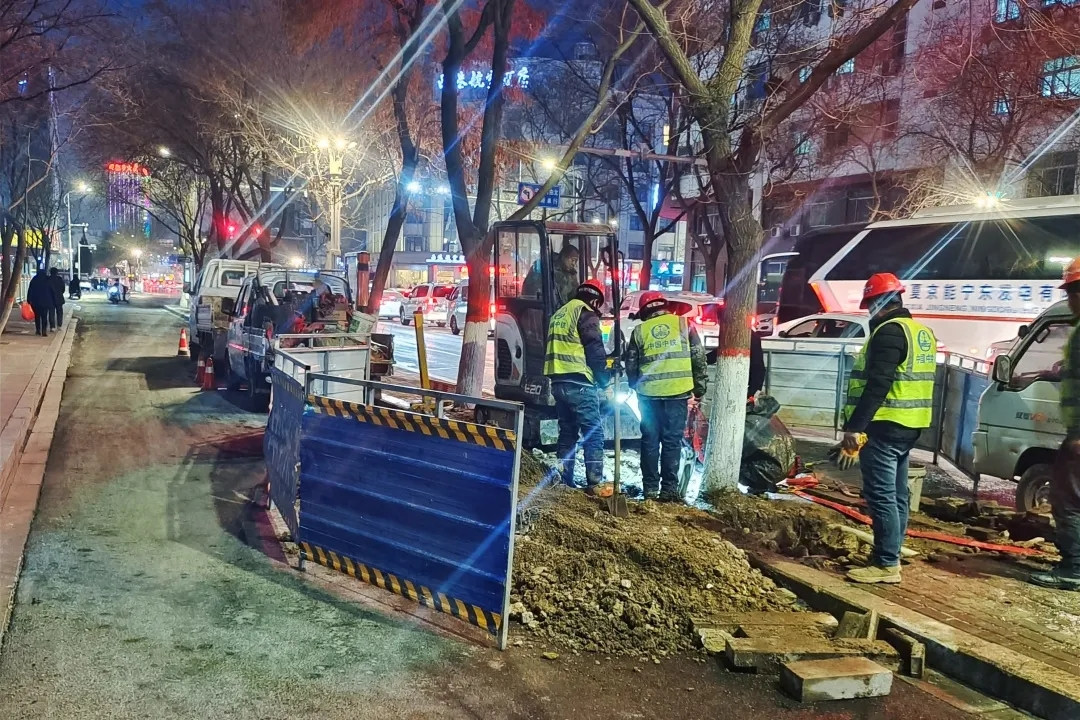 堅守崗位保供水 元旦服務“不打烊”